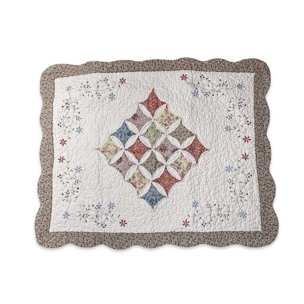 HOME CLASSICS Vintage Patchwork Scalloped Edges Standard Size Single Pillow Sham